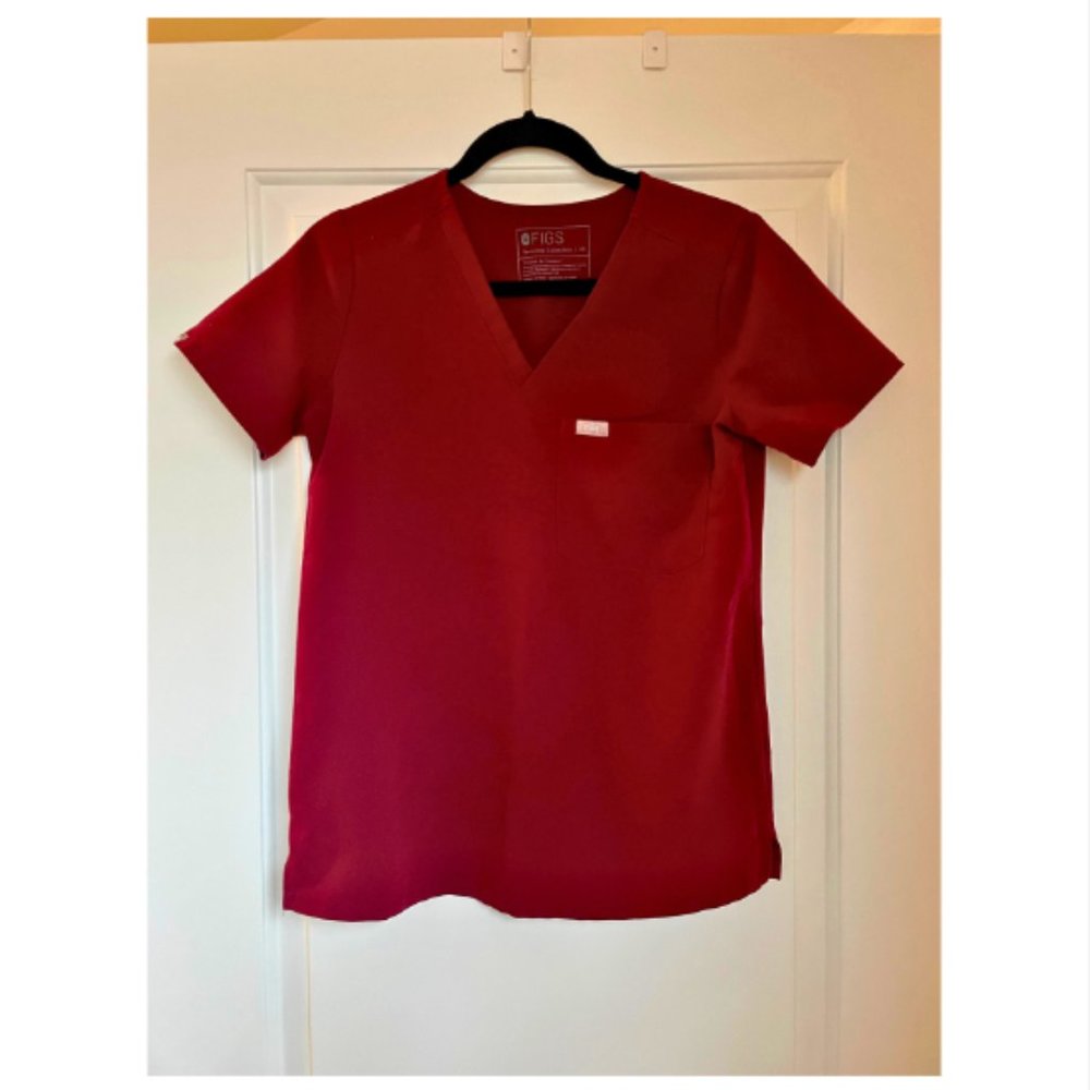 Figs Catarina One-Pocket Scrub Top & Zamora Jogger Scrub Pants (Burgandy)